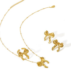 Krystin Schleife Halskette Gold