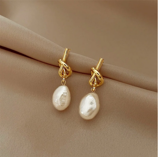 Damascan Pearls Earring