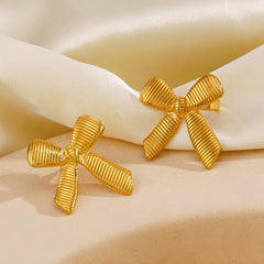 Axim Schleife Ohrring Gold