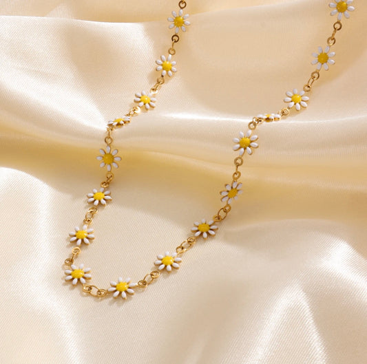 Daisy Flower Necklace