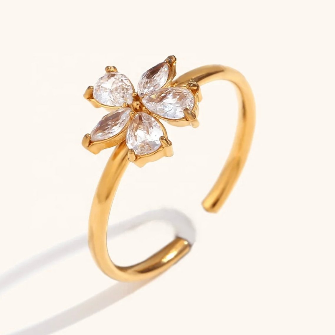 Lyra Flower Ring