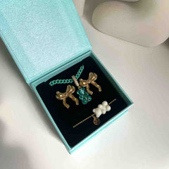 Magnetická šperkovnice